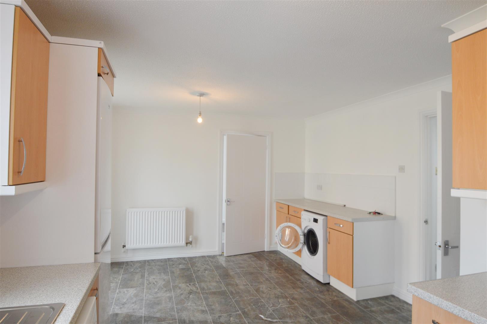 2 Maes Y Wennol, Miskin, RCT, CF72 8SB